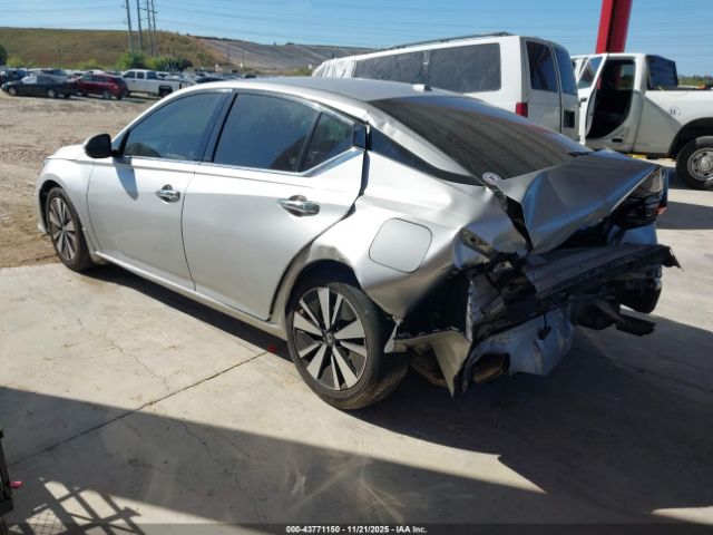 2019 NISSAN ALTIMA 1N4BL4DV6KC137626 Photo 2