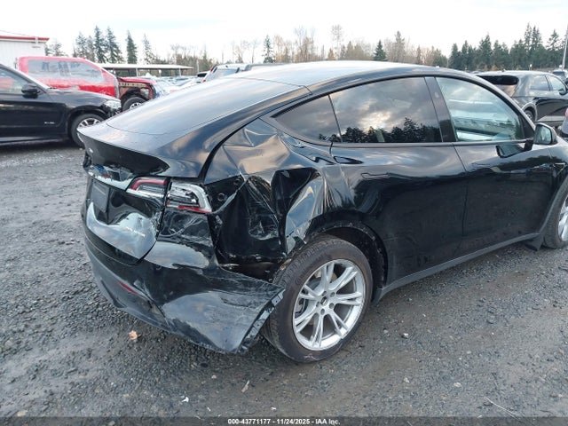 2023 TESLA MODEL Y 7SAYGAEE0PF811191 Photo 5