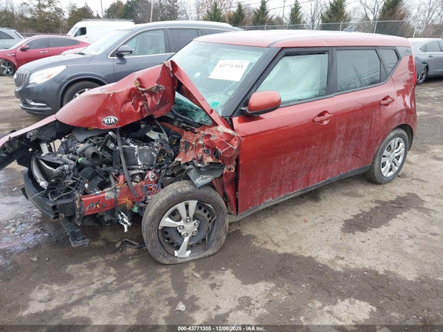 2020 Kia Soul Lx მანქანა იყიდება აუქციონზე, vin: KNDJ23AUXL7069940, აუქციონის ნომერი: 43771305