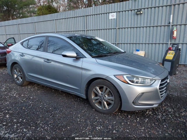 Продаж на аукціоні авто 2017 Hyundai Elantra Se, vin: 5NPD84LF8HH088585, номер лоту: 43771380
