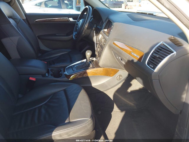 2011 AUDI Q5 WA1CFAFPXBA086902 Photo 4