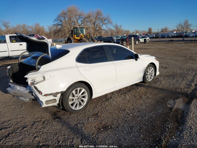 4T1C11AK7NU012058 Toyota CAMRY LE