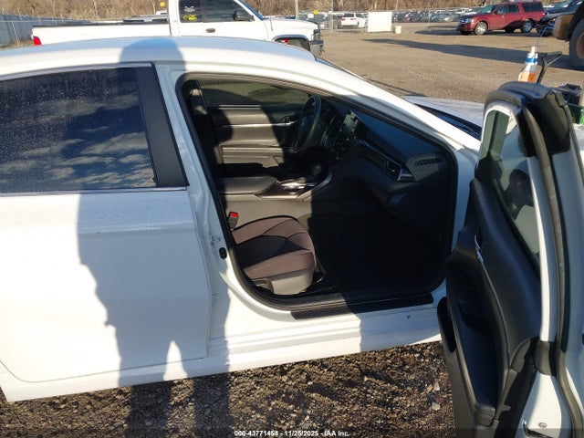 4T1C11AK7NU012058 Toyota CAMRY LE