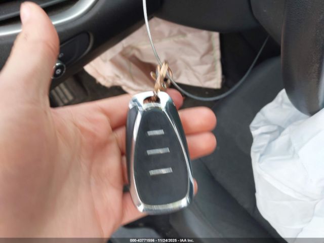 2016 CHEVROLET MALIBU 1G1ZB5ST6GF235735 Photo 10