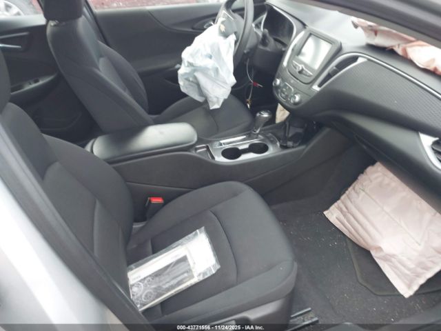 2016 CHEVROLET MALIBU 1G1ZB5ST6GF235735 Photo 4