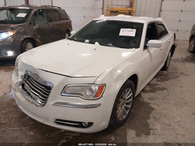 Продажа на аукционе авто 2014 Chrysler 300 Touring, vin: 2C3CCAAG2EH107032, номер лота: 43771605
