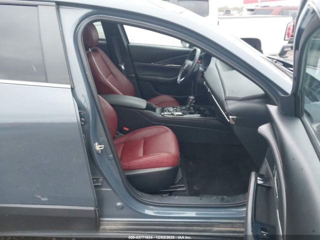 2022 MAZDA CX-30 3MVDMBCLXNM439846 Photo 4