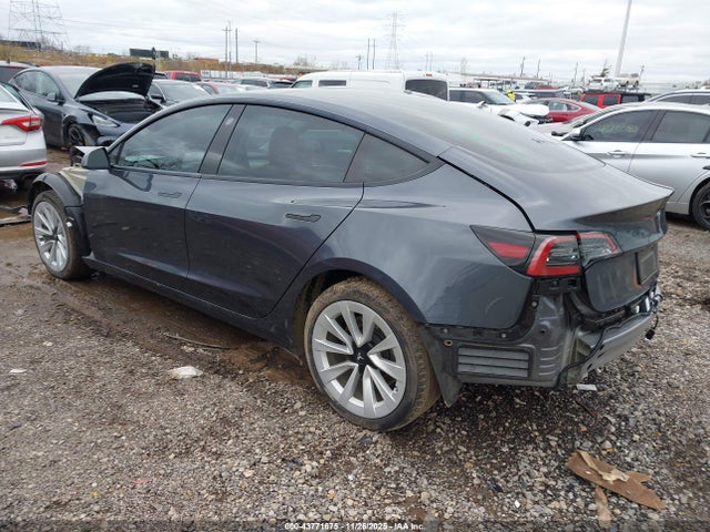 2023 TESLA MODEL 3 5YJ3E1EB4PF632347 Photo 2