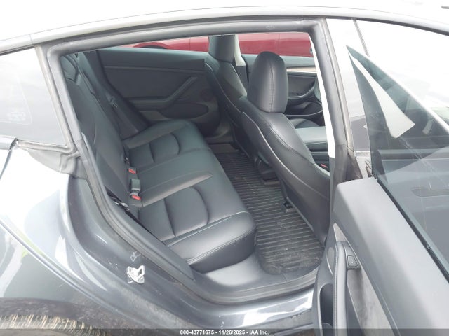 2023 TESLA MODEL 3 5YJ3E1EB4PF632347 Photo 7