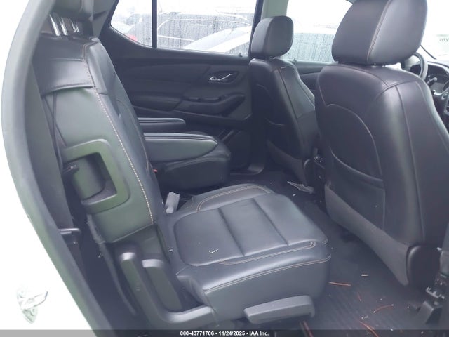 43771706 :رقم المزاد ، 1GNERKKW7KJ207661 vin ، 2019 Chevrolet Traverse Premier مزاد بيع