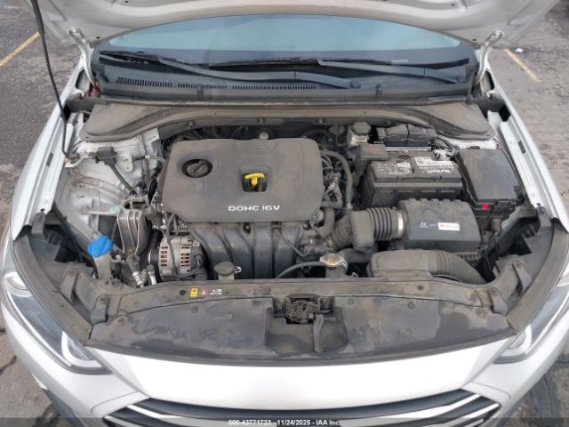 2018 HYUNDAI ELANTRA 5NPD74LF5JH259415 Photo 9