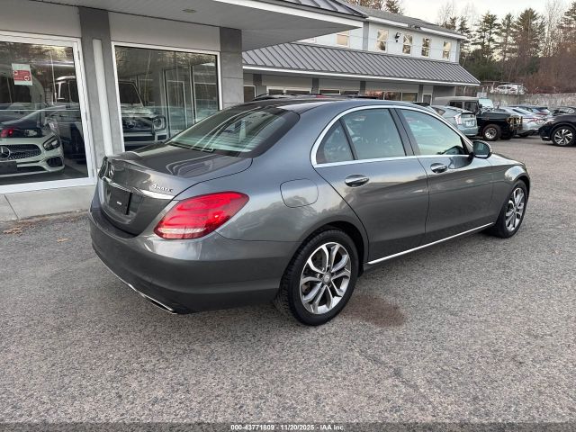 2017 MERCEDES-BENZ C 300 55SWF4KB5HU197550 Photo 3