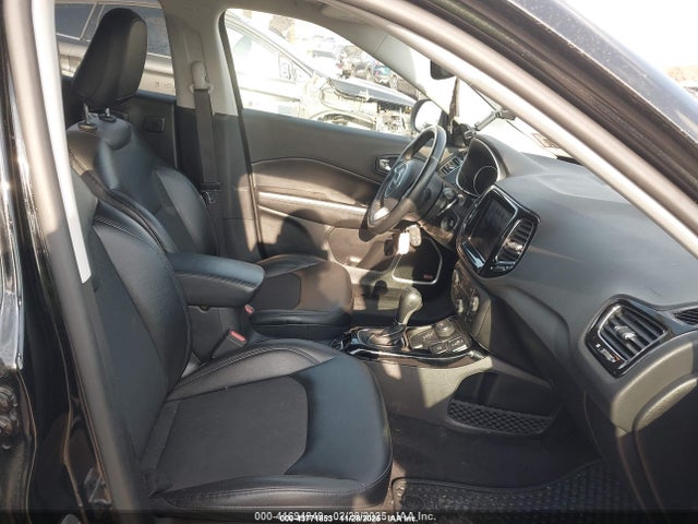 2019 Jeep Compass Altitude 4x4 მანქანა იყიდება აუქციონზე, vin: 3C4NJDBB8KT623171, აუქციონის ნომერი: 43771853