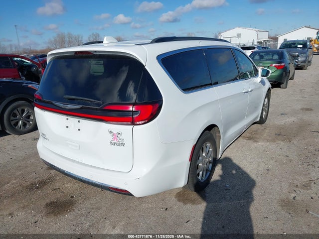 Продаж на аукціоні авто 2022 Chrysler Pacifica Touring, vin: 2C4RC1FG0NR123464, номер лоту: 43771876