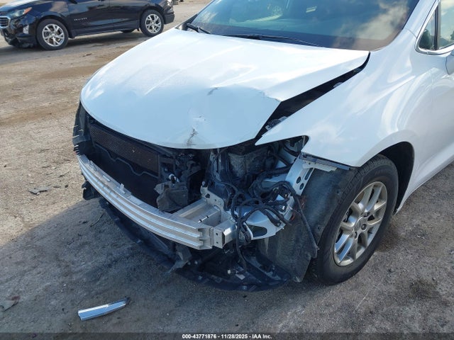 Продаж на аукціоні авто 2022 Chrysler Pacifica Touring, vin: 2C4RC1FG0NR123464, номер лоту: 43771876