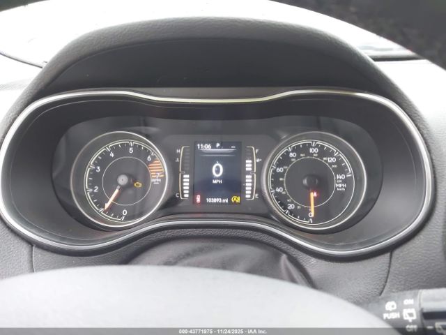 2019 JEEP CHEROKEE 1C4PJLCB0KD241157 Photo 6