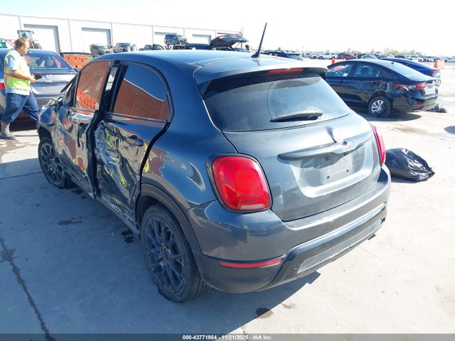 2017 FIAT 500X ZFBCFXCB4HP615562 Photo 2