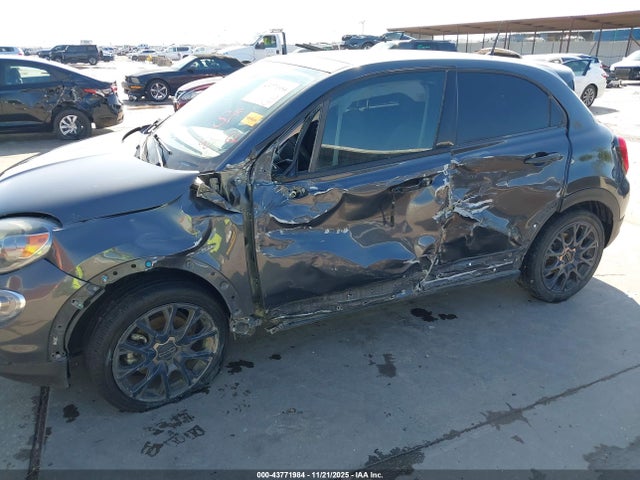 2017 FIAT 500X ZFBCFXCB4HP615562 Photo 5