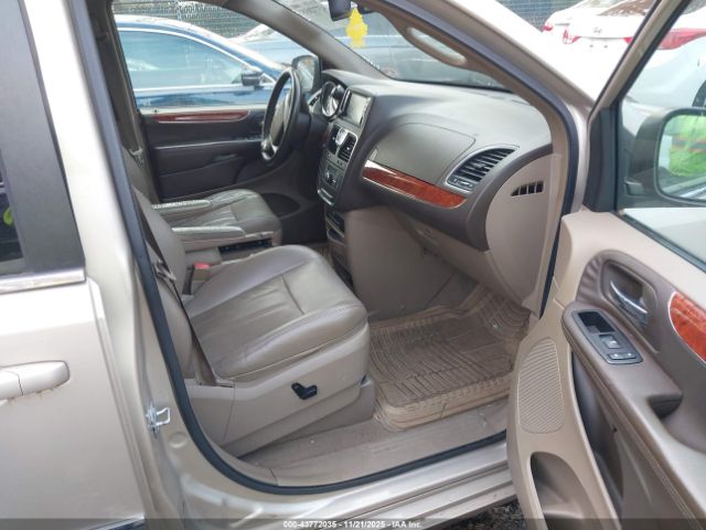 2014 CHRYSLER TOWN & COUNTRY 2C4RC1CG8ER228628 Photo 4