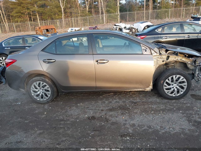 Toyota COROLLA LE 2017 2T1BURHE3HC871512 Image 14