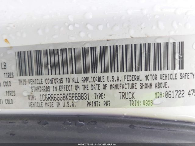 2019 RAM 1500 CLASSIC 1C6RR6GG8KS669831 Photo 8