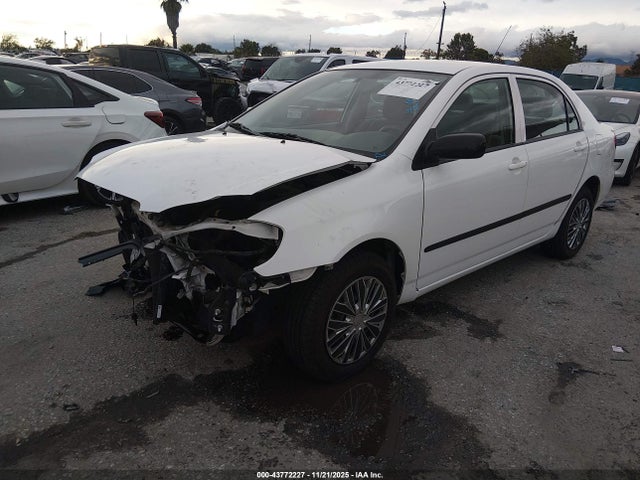 2008 TOYOTA COROLLA 1NXBR32E98Z022636 Photo 1