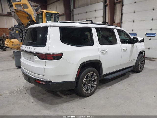 2023 JEEP WAGONEER 1C4SJVAP6PS561073 Photo 3