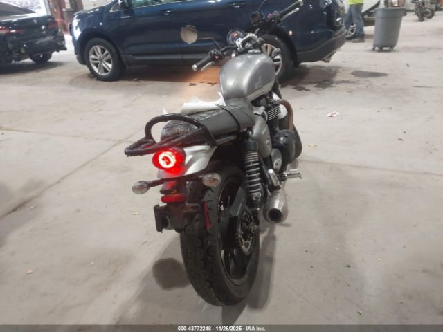 2022 TRIUMPH MOTORCYCLE STREET TWIN SMTD31G74NTAY1354 Photo 5