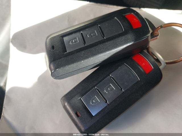 2016 MITSUBISHI OUTLANDER JA4AD3A31GZ033575 Photo 10