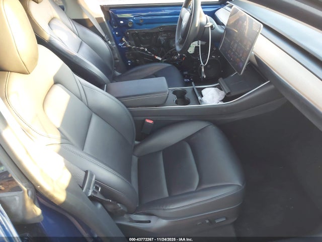 2020 TESLA MODEL Y 5YJYGDEF8LF001597 Photo 4