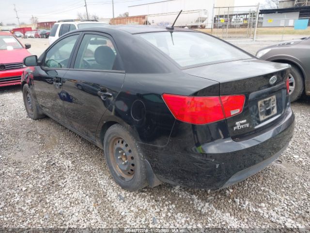 2013 KIA FORTE KNAFU4A28D5699695 Photo 2