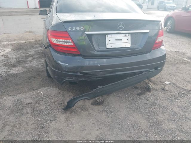 2013 MERCEDES-BENZ C 250 WDDGF4HBXDA767984 Photo 5