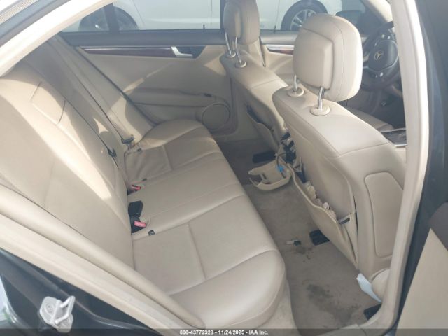 2013 MERCEDES-BENZ C 250 WDDGF4HBXDA767984 Photo 7