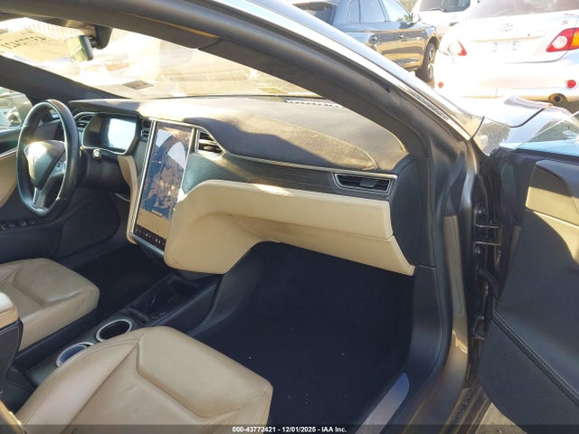 2016 TESLA MODEL S 5YJSA1E48GF125363 Photo 4