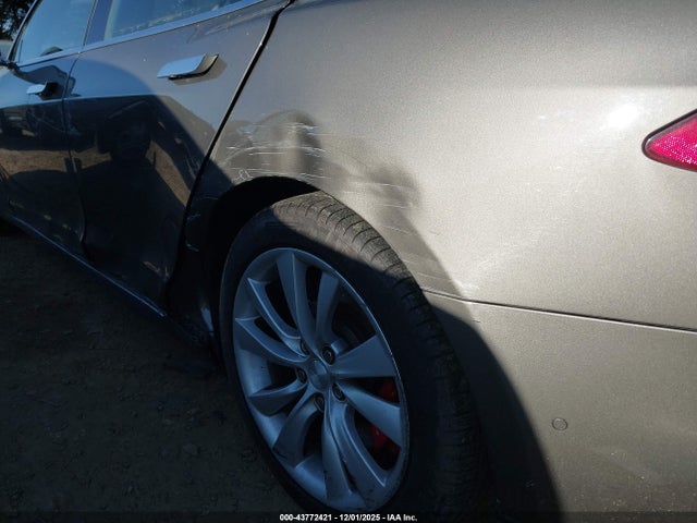 2016 TESLA MODEL S 5YJSA1E48GF125363 Photo 5