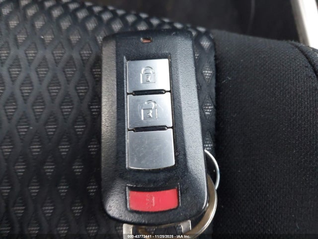 2018 MITSUBISHI OUTLANDER JA4AZ3A33JZ009142 Photo 10