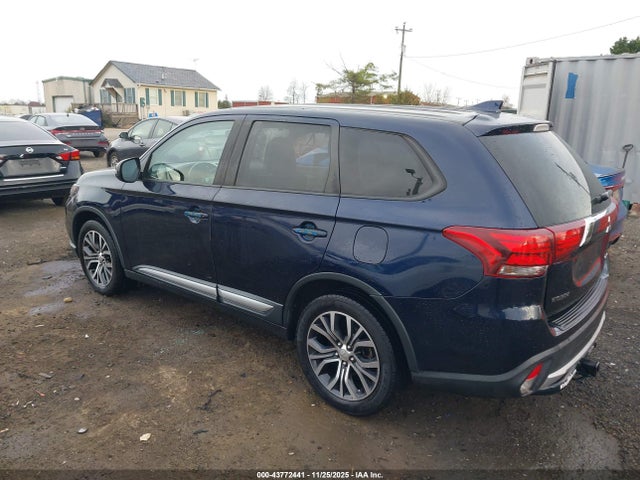 2018 MITSUBISHI OUTLANDER JA4AZ3A33JZ009142 Photo 2
