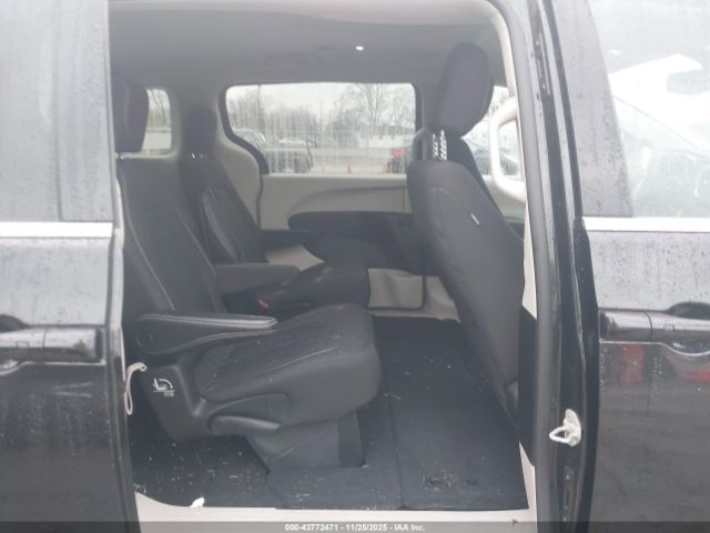 2023 CHRYSLER VOYAGER 2C4RC1CG6PR621627 Photo 7
