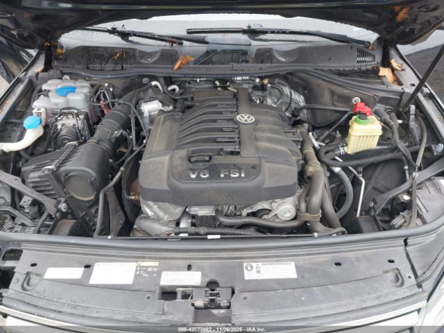 2016 VOLKSWAGEN TOUAREG WVGEF9BP0GD011369 Photo 9