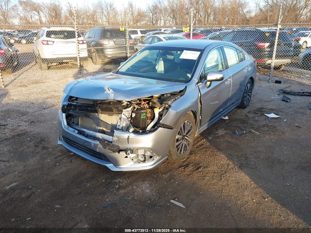 4S3BNAF61J3040177 Subaru Legacy 2.5i Premium