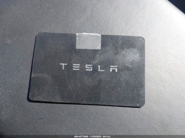 2021 TESLA MODEL Y 5YJYGDEE1MF196337 Photo 10