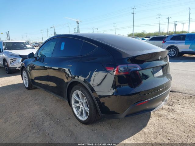 2021 TESLA MODEL Y 5YJYGDEE1MF196337 Photo 2