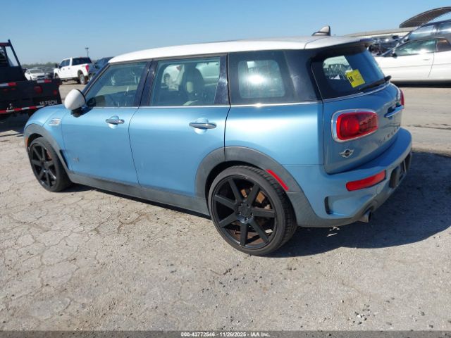2017 MINI CLUBMAN WMWLU5C35H2E84543 Photo 2