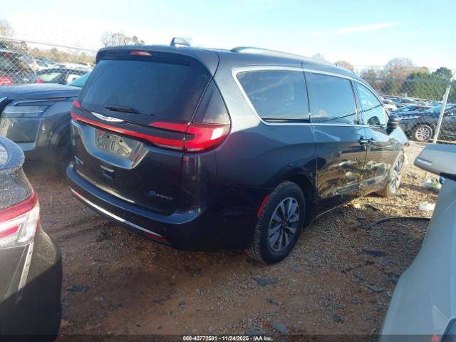 2021 CHRYSLER PACIFICA HYBRID 2C4RC1L72MR594048 Photo 3