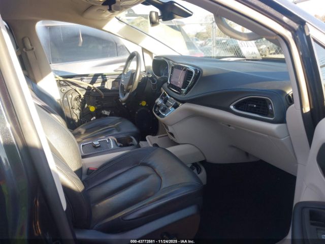 2021 CHRYSLER PACIFICA HYBRID 2C4RC1L72MR594048 Photo 4