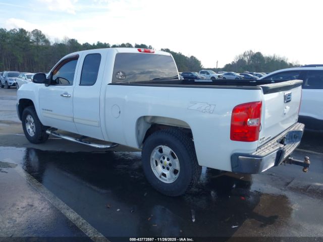 2012 CHEVROLET SILVERADO 1500 1GCRKSE72CZ207623 Photo 2