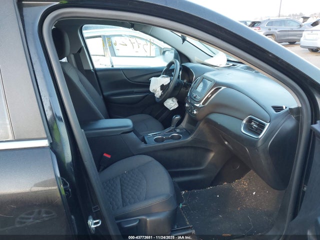 2GNAXUEV6M6139338 Chevrolet Equinox Awd Lt