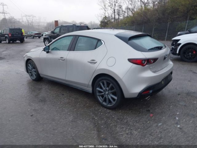 2023 MAZDA MAZDA3 JM1BPALM5P1610554 Photo 2