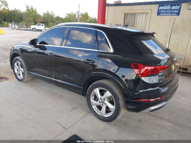 2019 AUDI Q3 WA1AECF37K1086469 Photo 2