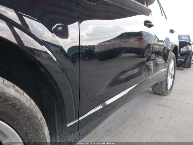 2019 AUDI Q3 WA1AECF37K1086469 Photo 5